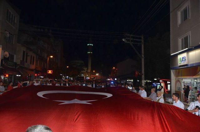 Orhanelililer 15 Temmuz Gecesi Yine Meydandaydı