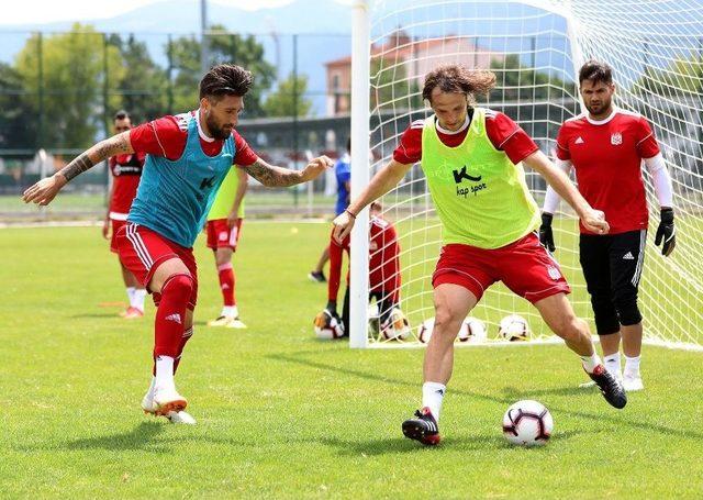 Sivasspor Taktik &Ccedil;alıştı 1