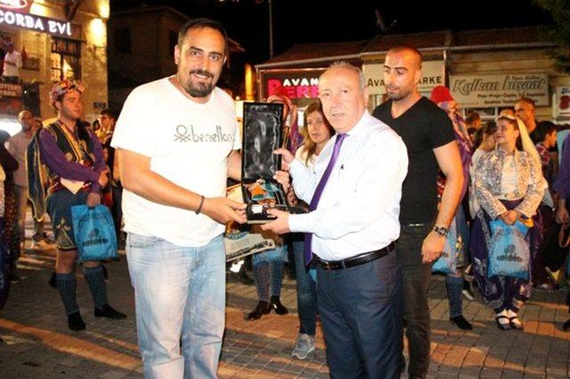 Tepebaşı Belediyesi Halk Oyunları Ekibi, Avanos Halk Şenlikleri&rsquo;ne Katıldı 1