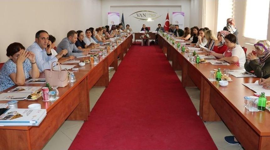 Vanlı Kadınlar Dogünkad İle Bir Araya Geldi