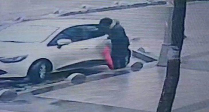 (özel) Esenyurt’ta "pembe Şemsiyeli Hırsız" Kamerada G2