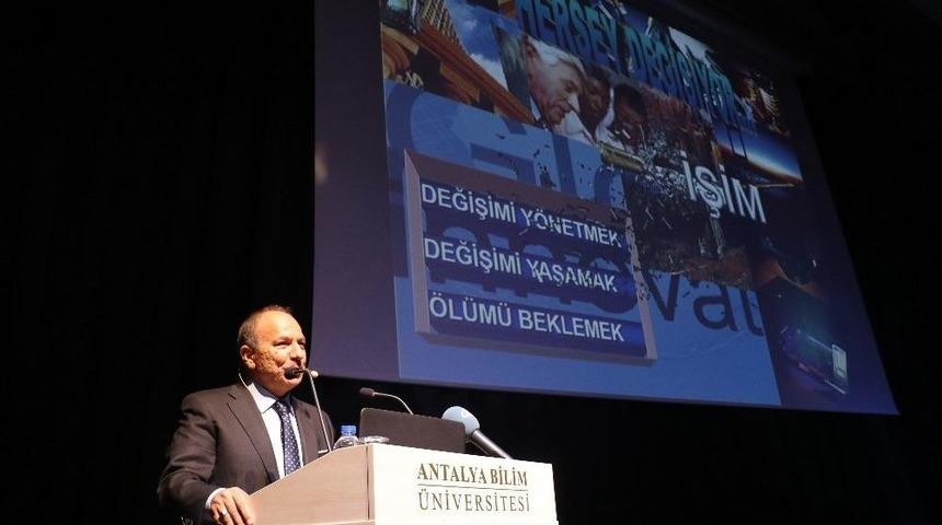 Yerli Ve Milli Sanayinin &Ouml;nemi &Uuml;niversiteli Gen&ccedil;lere Anlatıldı