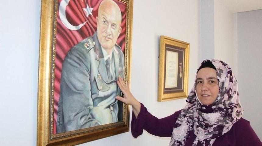 Şehit Binbaşı Kulaksız&rsquo;ın Eşi: &ldquo;babasız &Ccedil;ocuk B&uuml;y&uuml;tebilirim Ama Vatansız Asla&rdquo;