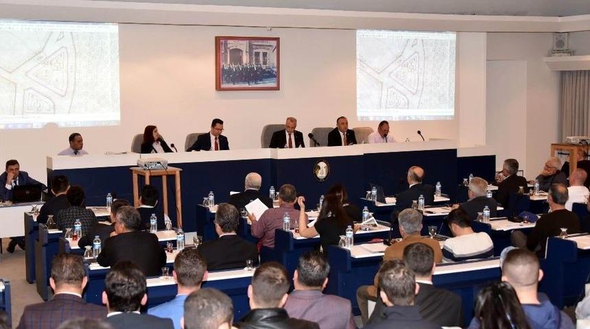 Chp&rsquo;li Ceylan Başkan Kayda&rsquo;dan &Ouml;z&uuml;r Diledi