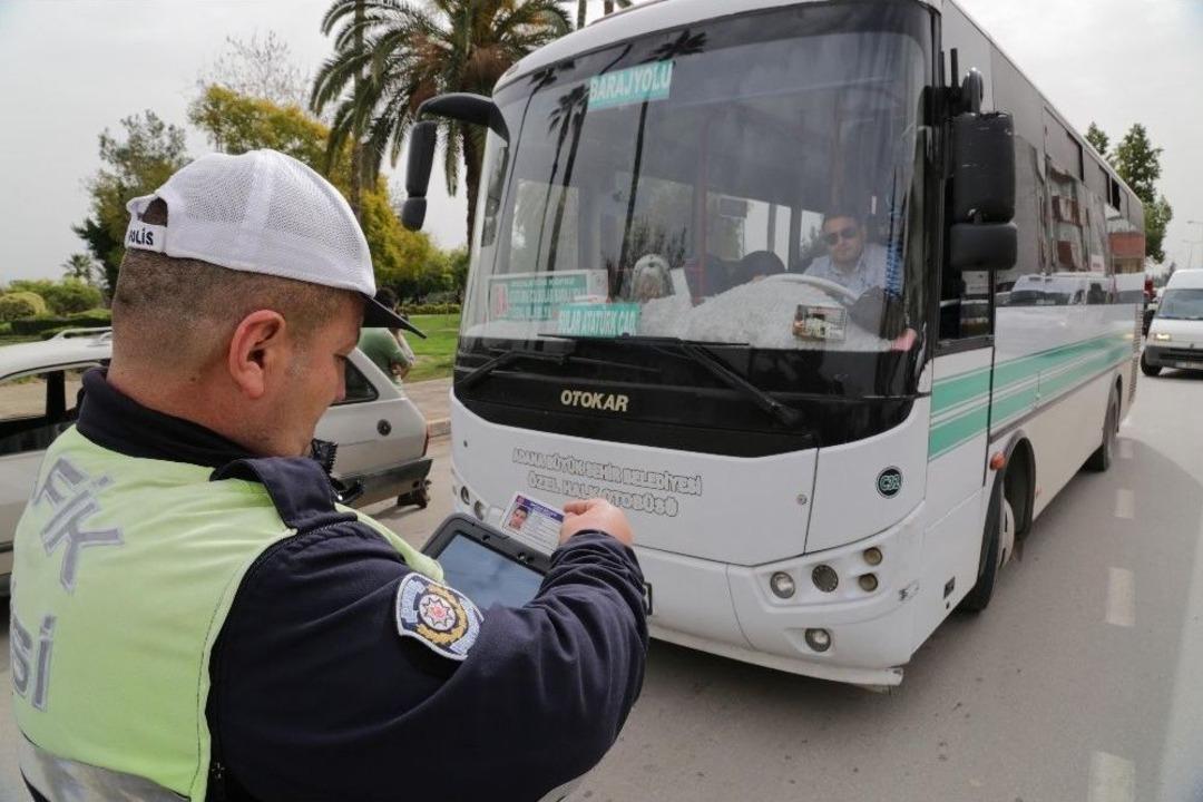 Trafik Polisinden Tabletli Denetim