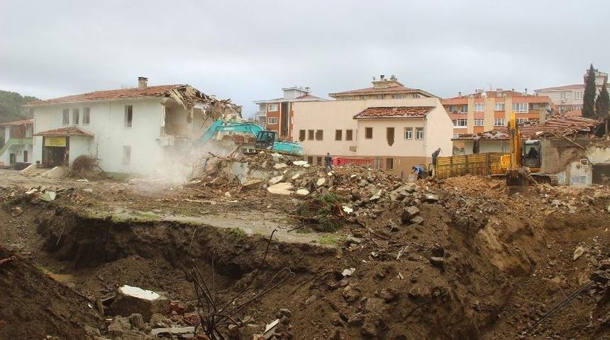 32 Derslik İ&ccedil;in D&uuml;ğmeye Basıldı