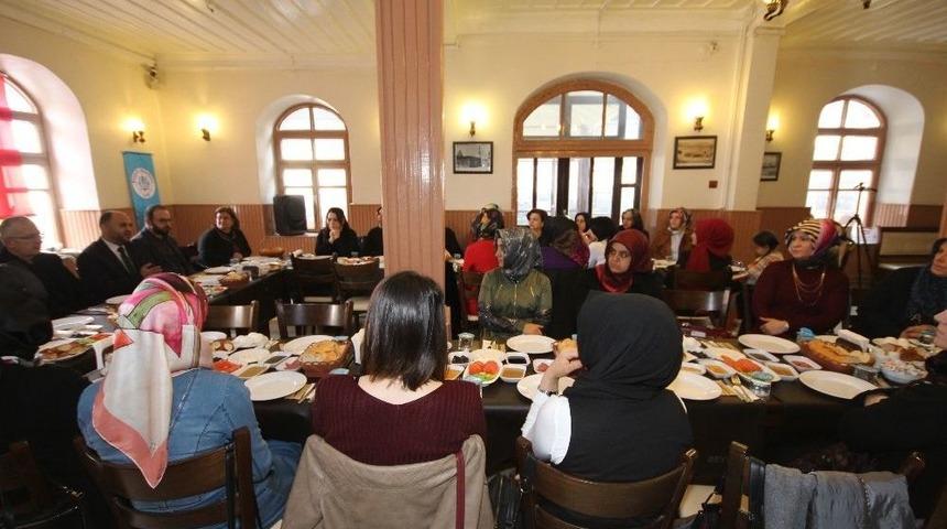 Başkan Özaltun, Kadın Esnaf Ve Girişimcilerle Buluştu