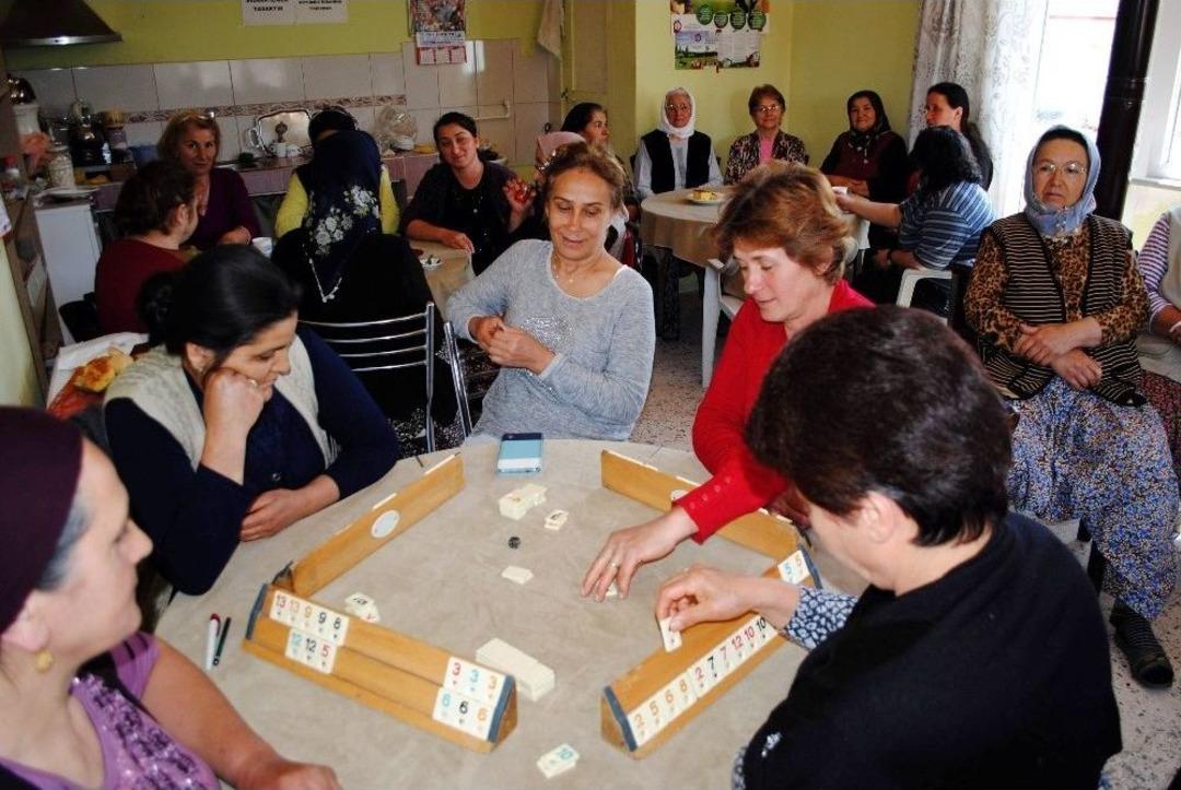 Bu K&ouml;yde Her Salı &lsquo;kadınlar G&uuml;n&uuml;&rsquo;