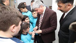 Vali Doğan, Kaküv İlköğretim Okulunda