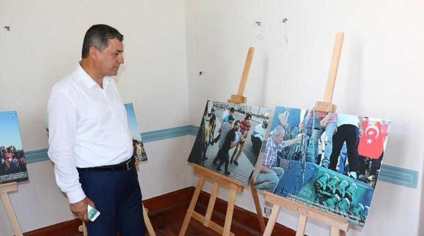 Çanakkale’de İha’nın ‘15 Temmuz’ Fotoğraf Sergisi Açıldı