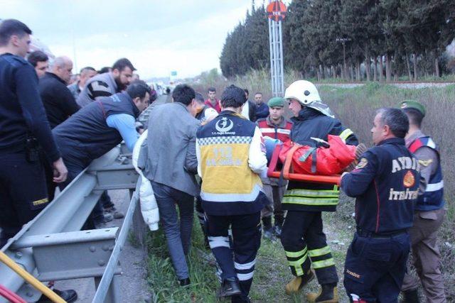 Araçta Sıkışan Hemşire Uzun Uğraşlar Sonucu Kurtarıldı