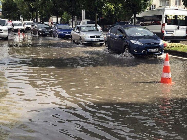 Sakarya’da Sağanak Yağış Su Baskınlarına Neden Oldu G1