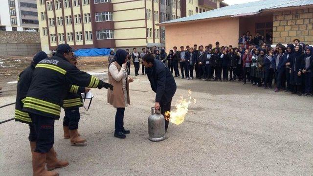 Bayburt İtfaiyesinden Yangın Tatbikatı