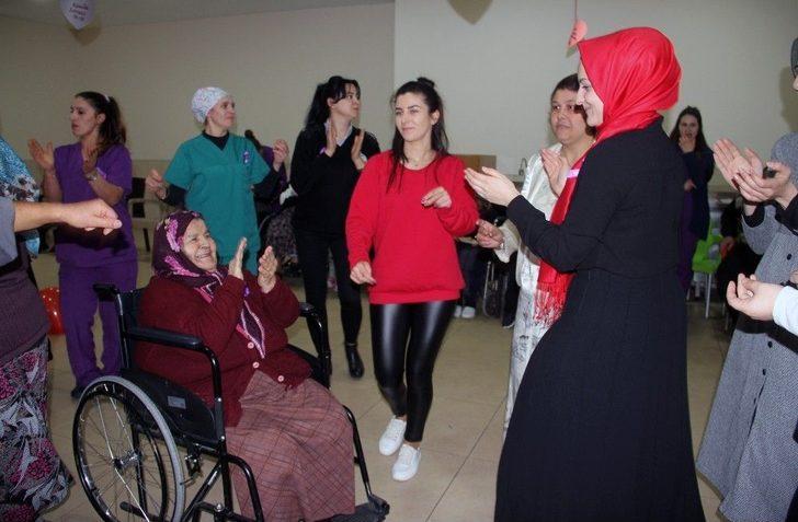 Engelli Ve Bakım Merkezi’nde Kadınlar Günü Kutlaması G5