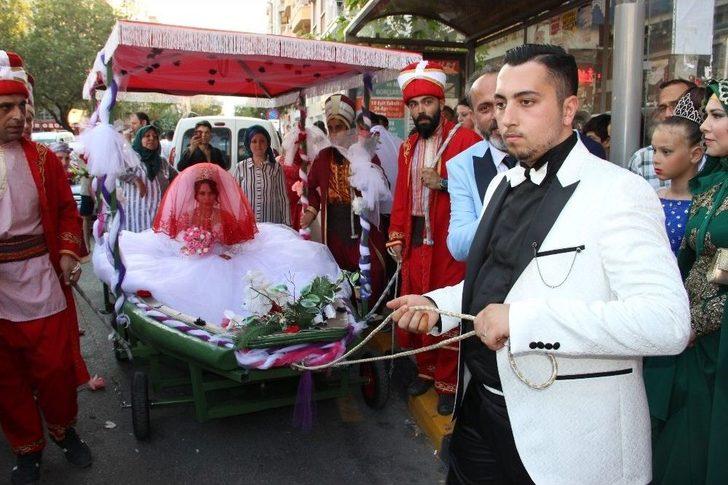 Denizi Olmayan Manisa’da Gelini Kayıkla Aldı G4