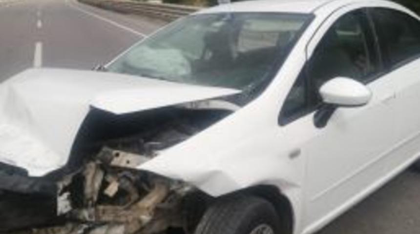 Otomobilin Bariyere &Ccedil;arptığı Kazada Yaralanan Kadın Hayatını Kaybetti