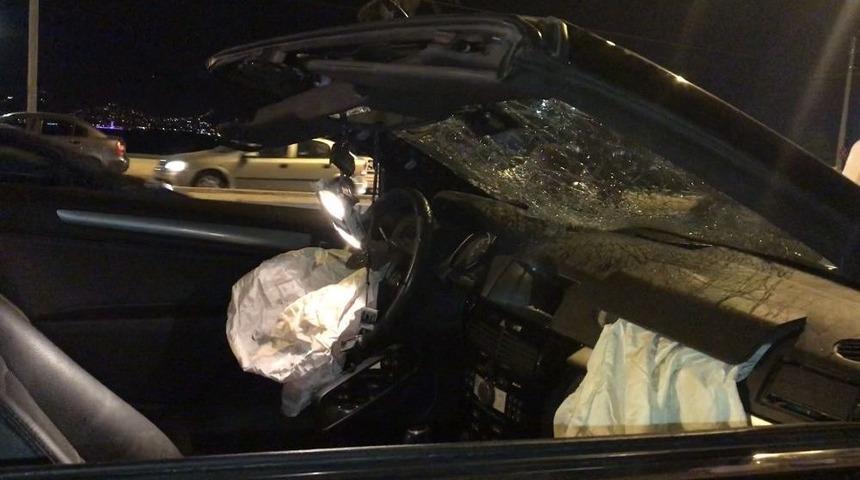 İzmir&rsquo;de Trafik Kazası Baba İle Kızını Hayattan Kopardı: 2 &Ouml;l&uuml;, 1 Yaralı