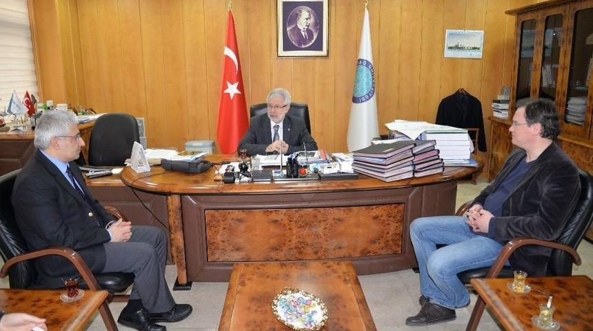 Hayvanların G&ouml;ğ&uuml;s Ve Kalp Ameliyatlarına Uludağ &Uuml;niversitesi Damgası