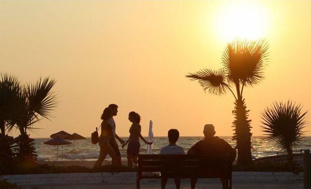 Tatilciler B&uuml;y&uuml;kşehrin Yaptığı Sevgi Yolu&rsquo;nda Buluşuyor 1