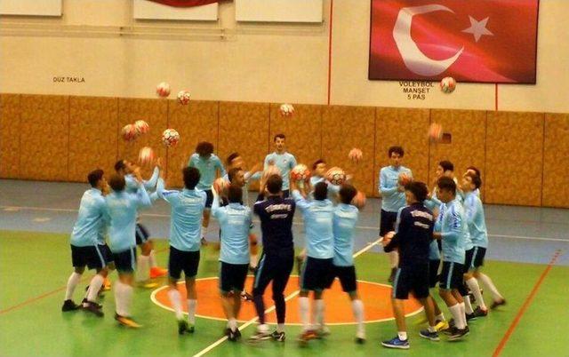 Yeni Kurulan U19 Futsal Milli Takımı Erzurum’da Kampa Girdi