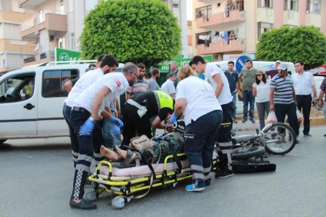 Manavgat&rsquo;ta Trafik Kazası: 2 Yaralı