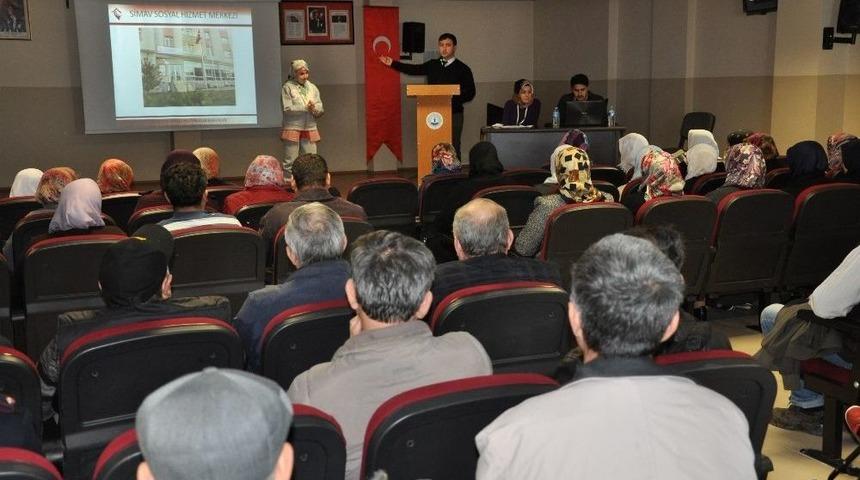 Simav&rsquo;da Aile İ&ccedil;i İletişim Semineri