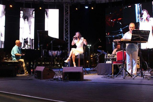 Beylikd&uuml;z&uuml;&rsquo;nde Klasik M&uuml;zik R&uuml;zgarı 1