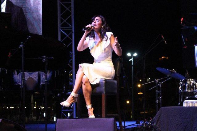 Beylikd&uuml;z&uuml;&rsquo;nde Klasik M&uuml;zik R&uuml;zgarı 2