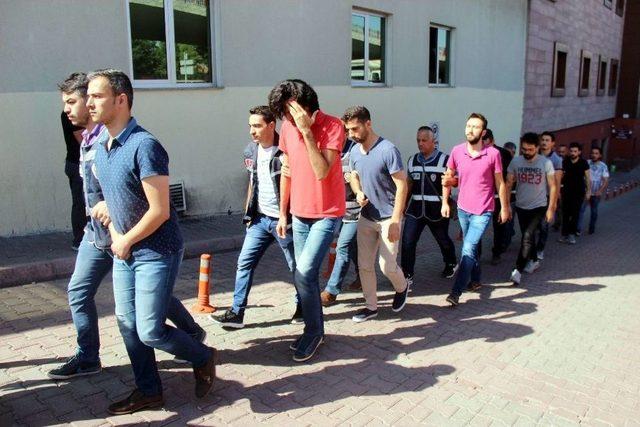 Fetö Operasyonunda Gözaltına Alınan 11 Şüpheli Adliyede