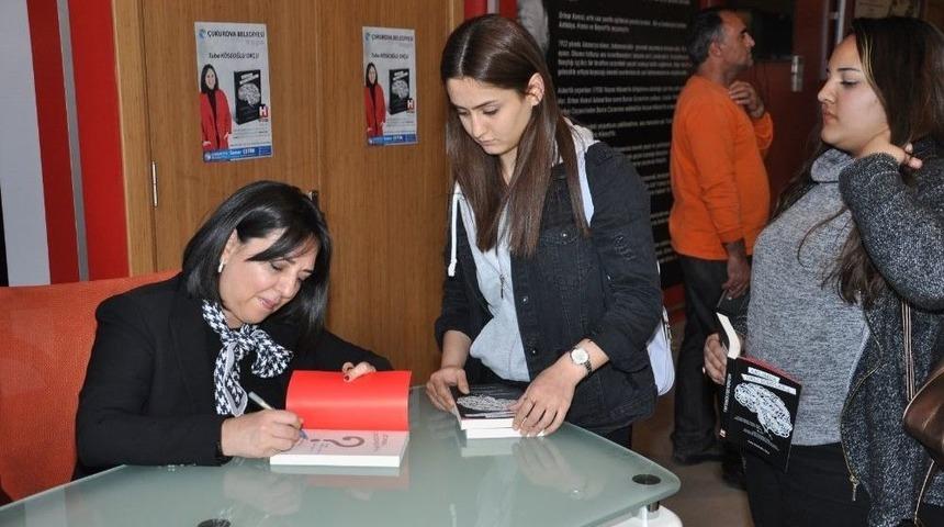 Tuba K&ouml;seoğlu Ok&ccedil;u Okurlarıyla Buluşturdu