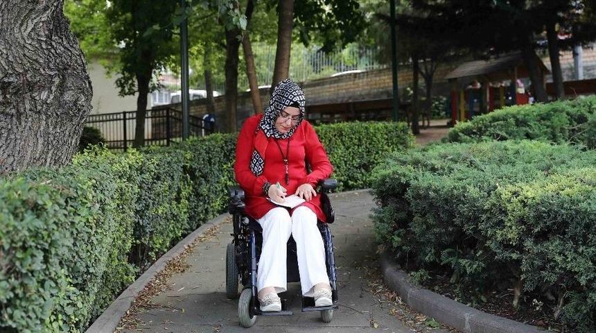 Tekerlekli Sandalye Hayallerini Ger&ccedil;ekleştirmesine Engel Olmadı