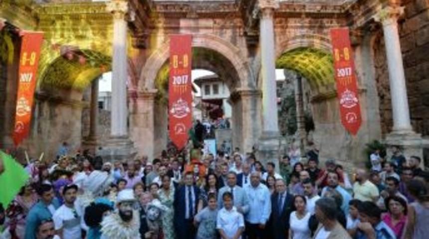 Muratpaşa, Kaleiçi İçin Rusya’da