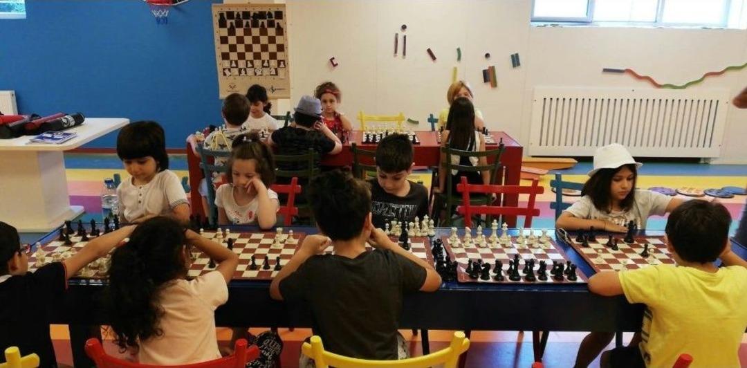 Yaz Okulunda Eğlenip &Ouml;ğreniyorlar