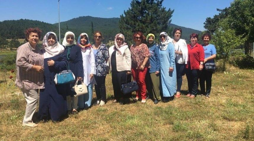 Protokol Eşleri Simav’ın Doğal Güzelliklerine Hayran Kaldı