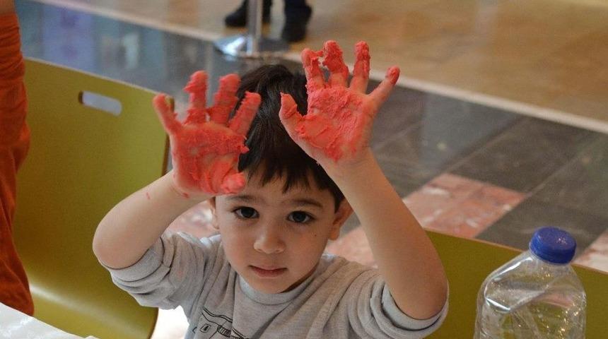 Anaokulu Minikler Robotların D&uuml;nyasını Keşfetti