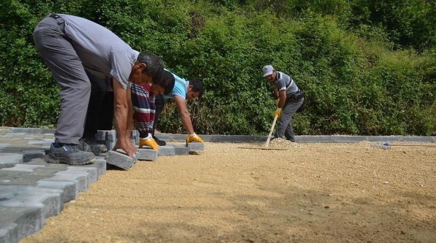 Erdemli Belediyesi Köylerin Sorunlarını Çözüyor