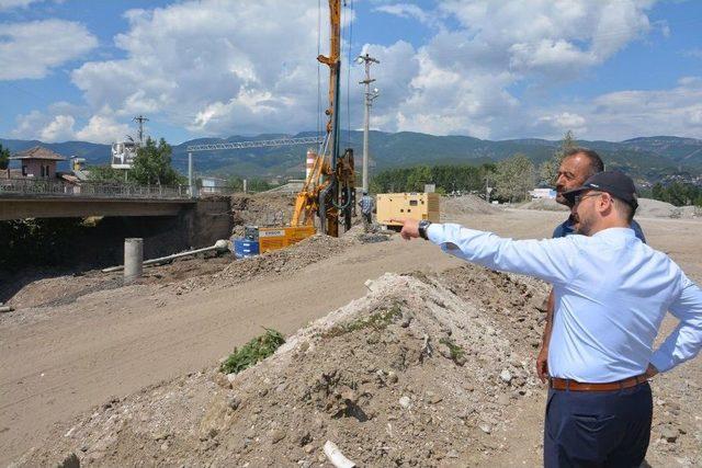 Niksar’da İkinci Köprü Yapım Çalışmaları Hızla Devam Ediyor