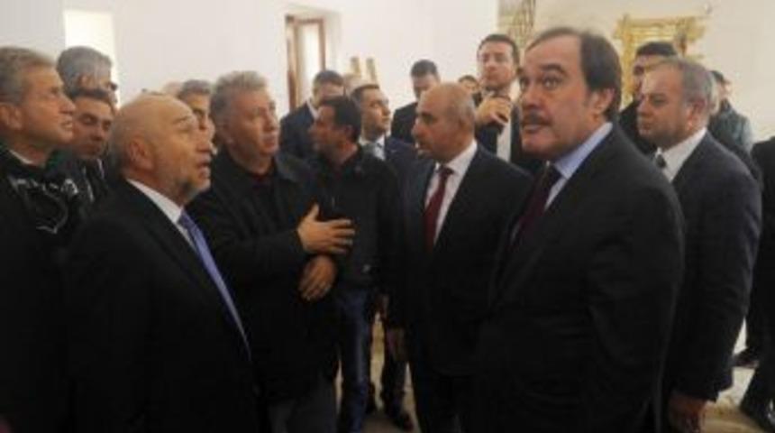 Demir&ouml;ren&rsquo;den Roket D&uuml;şen Camiye Ziyaret