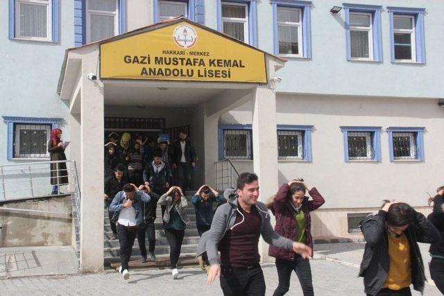 Hakkari’de Gerçeği Aratmayan Tatbikat