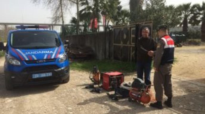 Jandarma Ekipleri Hırsızlık Olaylarına Ge&ccedil;it Vermiyor