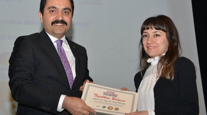 Kadının G&uuml;&ccedil;lendirilmesi &Ccedil;alıştayı Yapıldı