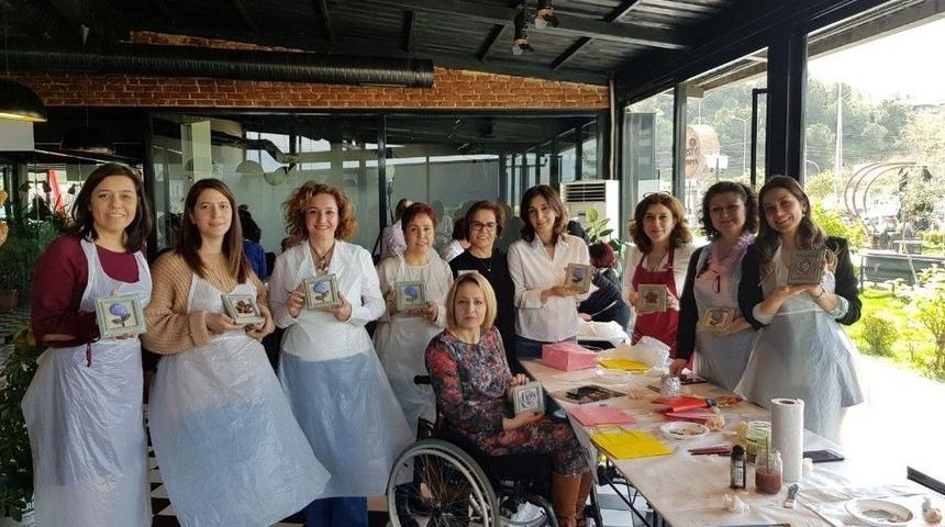 Salihlili Kadınlar At&ouml;lye &Ccedil;alışmasında Buluştu