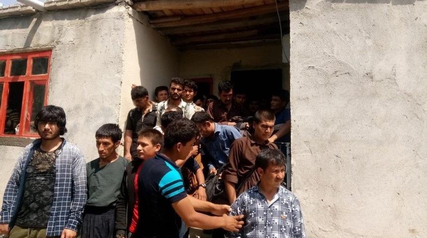 Van&rsquo;da 119 Yabancı Uyruklu Ka&ccedil;ak Şahıs Yakalandı