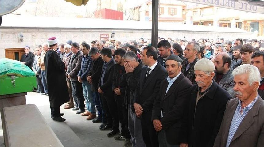 Alkan Ailesinin Acı G&uuml;n&uuml;