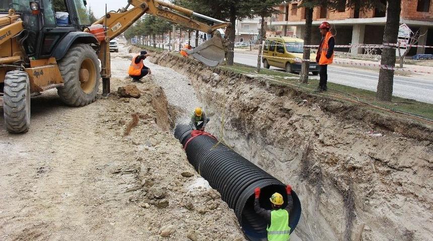 Korkuteli Hastane Yolunda Alt Yapı &Ccedil;alışması