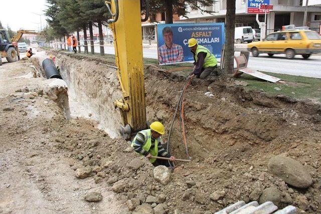 Korkuteli Hastane Yolunda Alt Yapı Çalışması