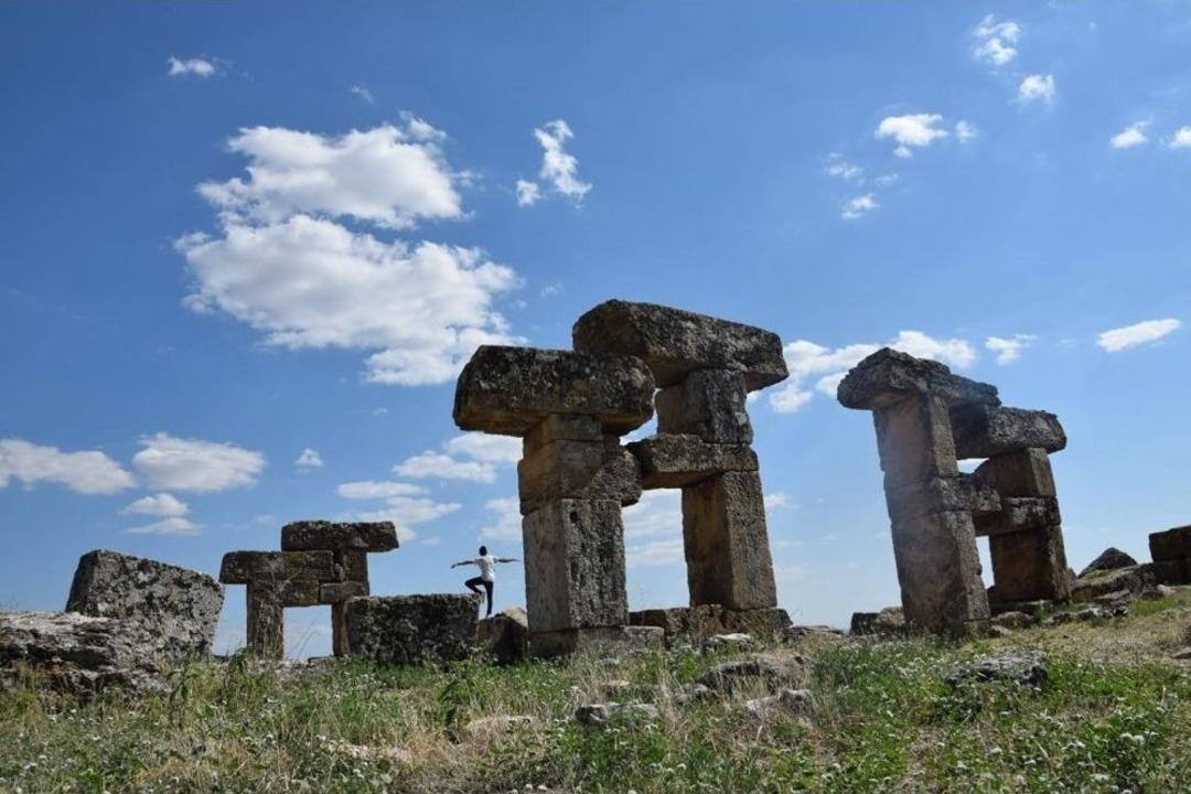 T&uuml;rkiye&rsquo;yi Karış Karış Geziyorlar