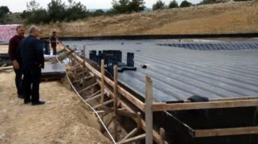 &Ccedil;amsarı, İnşaatı S&uuml;ren Binalarda İncelemelerde Bulundu