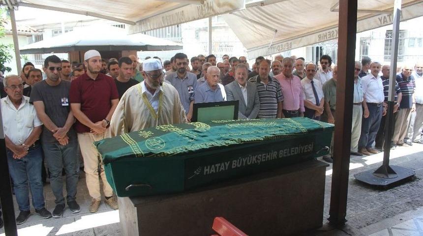 "hatay&rsquo;ın Muhtarı" Son Yolculuğuna Uğurlandı