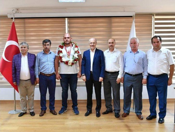 Büyükşehir’den Atasporuna Destek G2